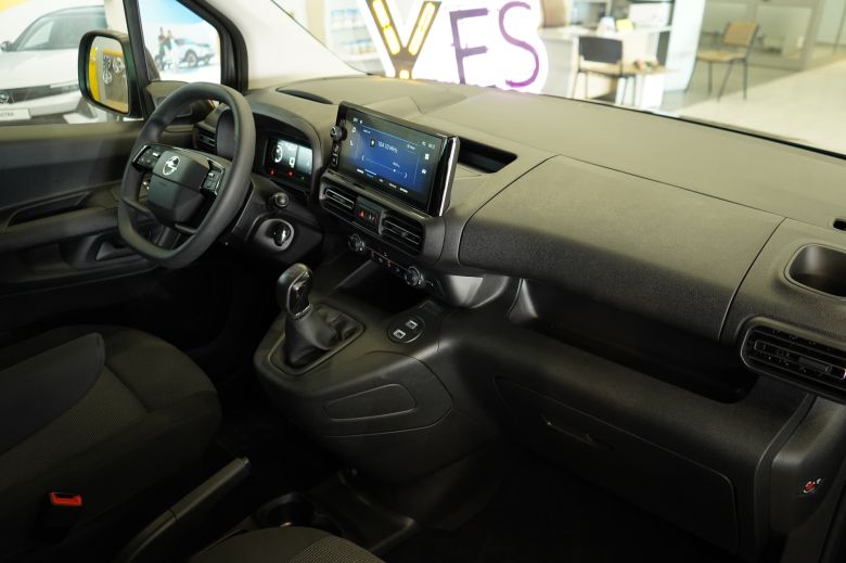 Opel Combo Cargo XL 1.6 L Diesel Confort L2H1 1000 kg