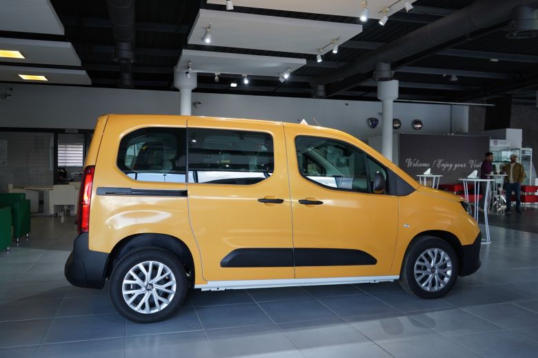 Rencontre professionnelle autour du nouveau Fiat Doblò Combi avec les chauffeurs de taxi