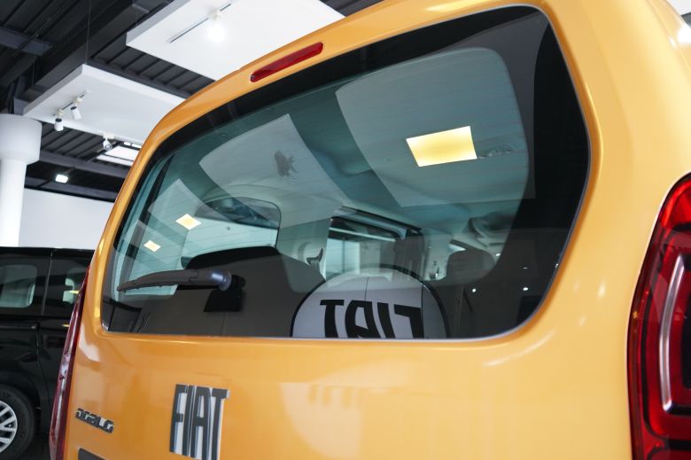 Rencontre professionnelle autour du nouveau Fiat Doblò Combi avec les chauffeurs de taxi
