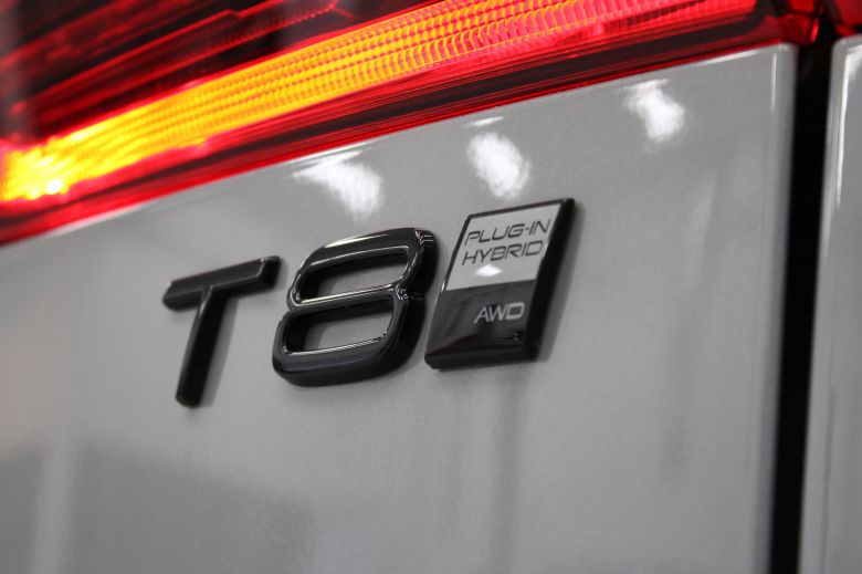 Volvo XC60 2.0 l T8 Recharge Ultra Black Edition