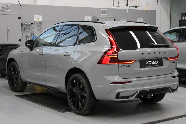 Volvo XC60 2.0 l T8 Recharge Ultra Black Edition