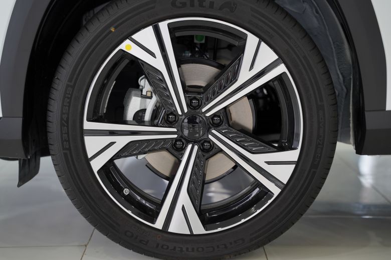 Geely Cityray 1.5 L Turbo