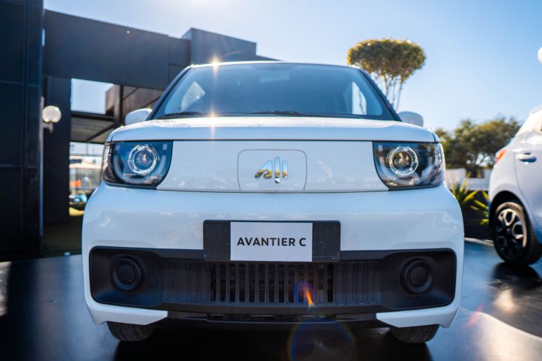 Inauguration de l’Avantier Club au Lac 1 et livraison du premier lot de l’Avantier Commuter