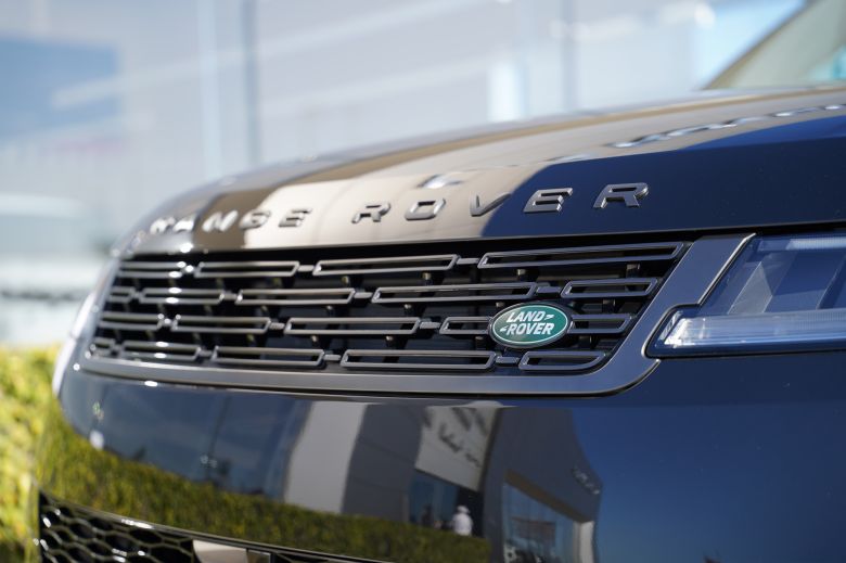 Land Rover Range Rover Sport 3.0 L P460 PHEV Dynamic SE