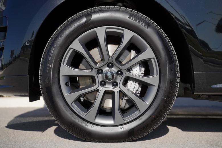 Land Rover Range Rover Sport 3.0 L P460 PHEV Dynamic SE