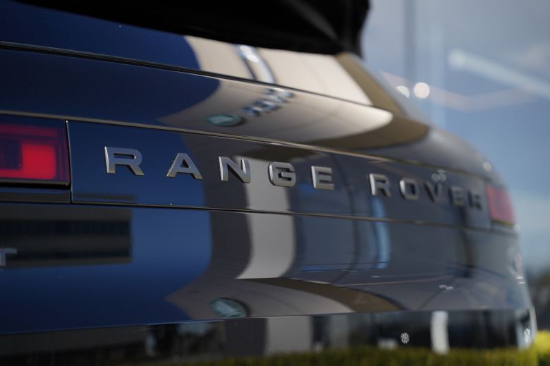Land Rover Range Rover Sport 3.0 L P460 PHEV Dynamic SE