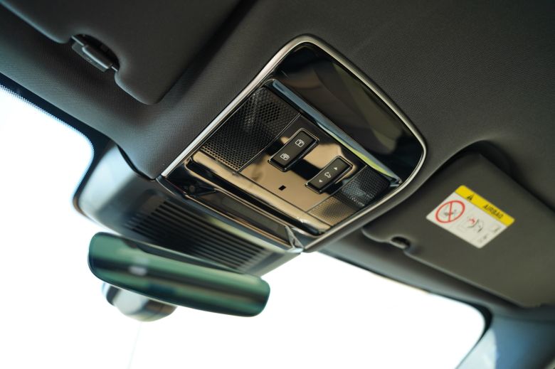 Land Rover Range Rover Sport 3.0 L P460 PHEV Dynamic SE
