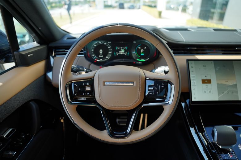 Land Rover Range Rover Sport 3.0 L P460 PHEV Dynamic SE