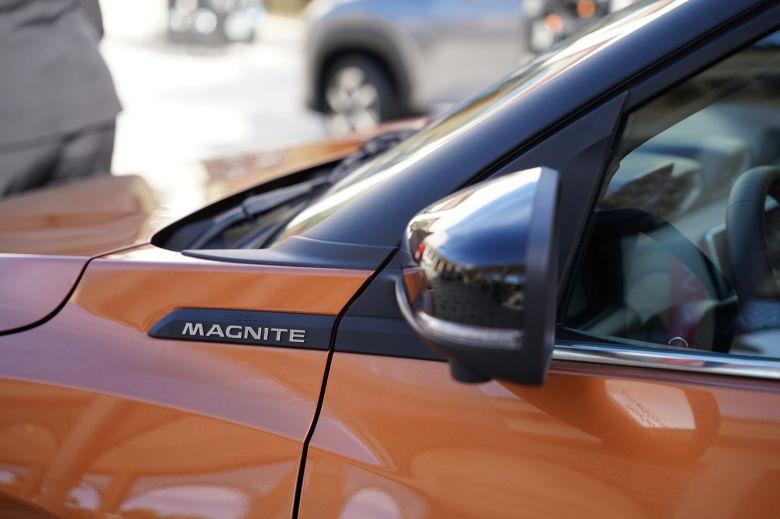 Nissan Magnite 1.0T CVT Tekna