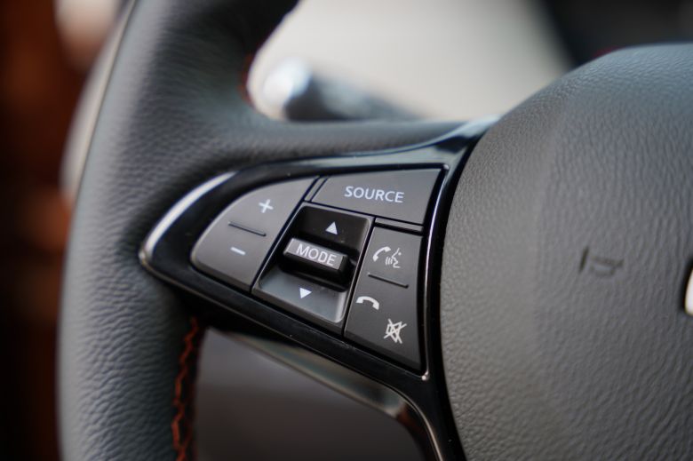 Nissan Magnite 1.0T CVT Tekna