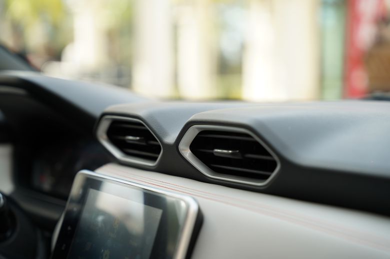 Nissan Magnite 1.0T CVT Tekna