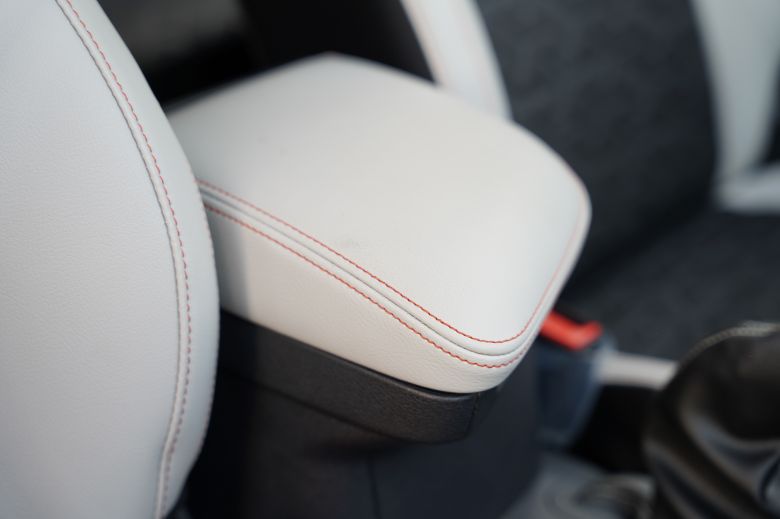 Nissan Magnite 1.0T CVT Tekna