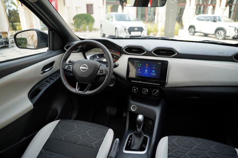 Nissan Magnite 1.0T CVT Tekna