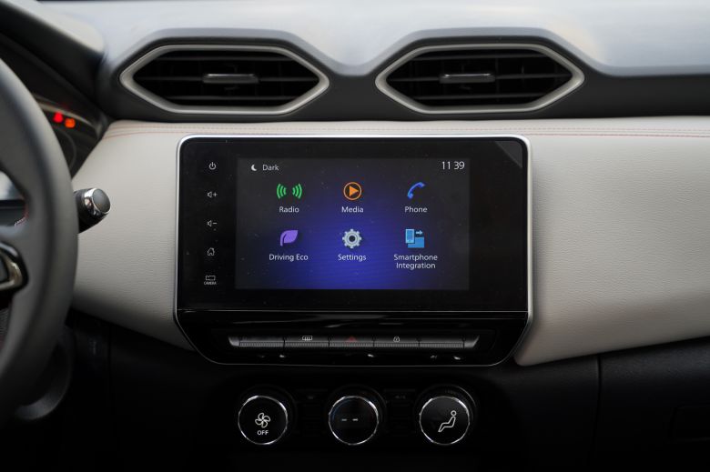 Nissan Magnite 1.0T CVT Tekna