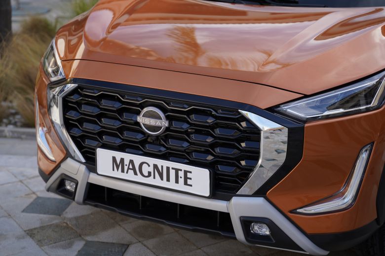 Nissan Magnite 1.0T CVT Tekna