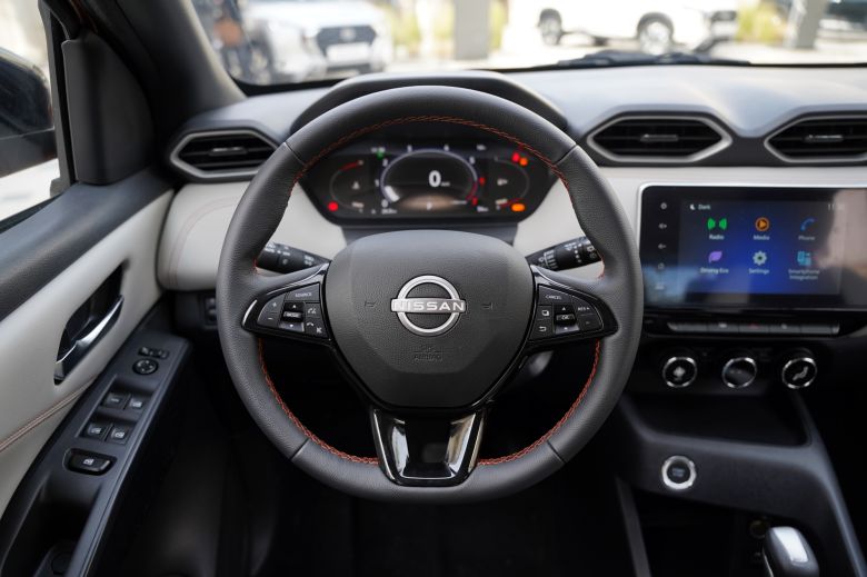 Nissan Magnite 1.0T CVT Tekna