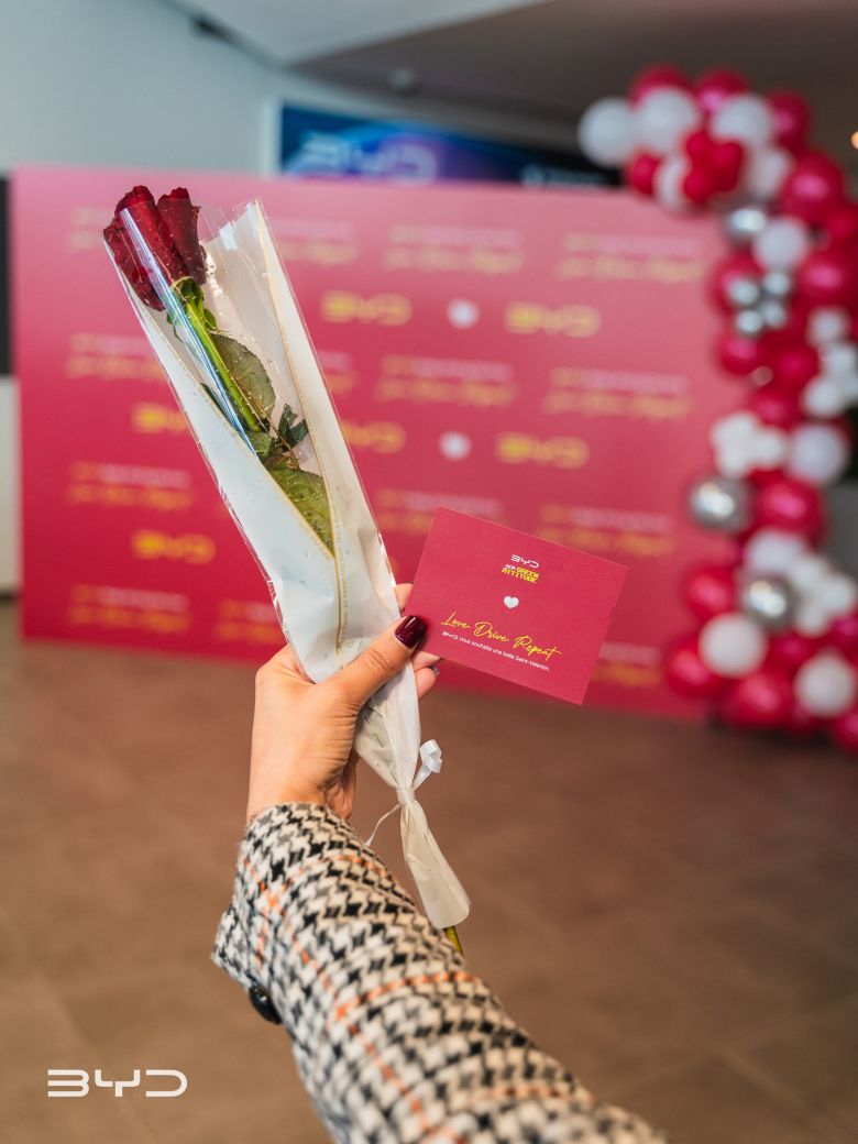 BYD Tunisie célèbre l’amour avec “BYD Keep Driving the Love”