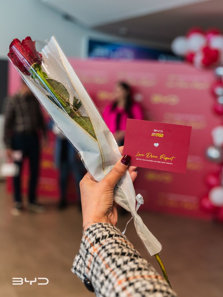 BYD Tunisie célèbre l’amour avec “BYD Keep Driving the Love”