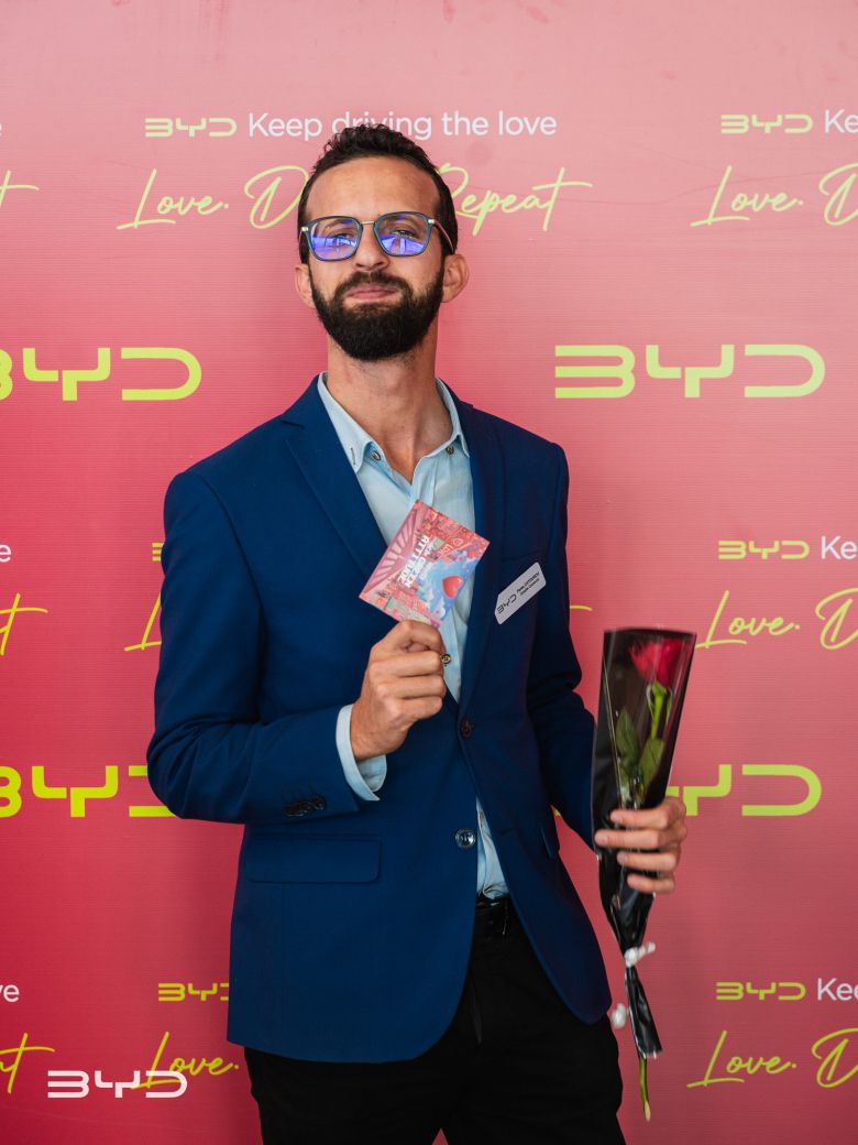 BYD Tunisie célèbre l’amour avec “BYD Keep Driving the Love”