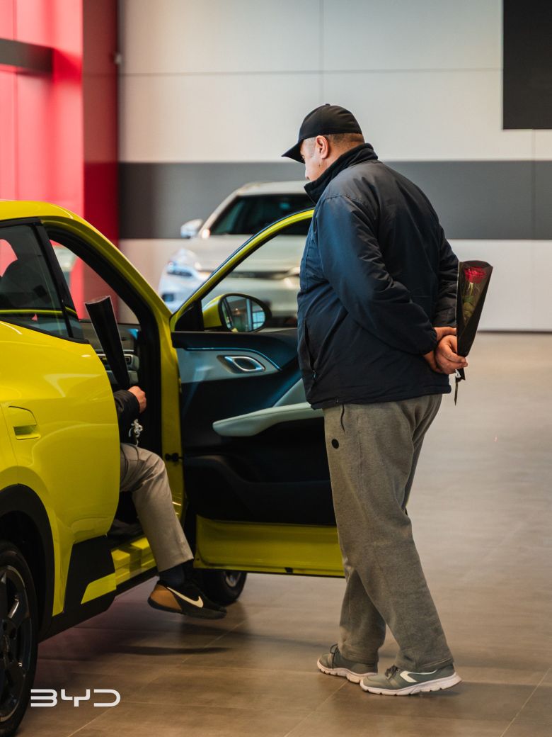 BYD Tunisie célèbre l’amour avec “BYD Keep Driving the Love”