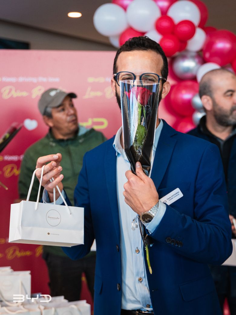 BYD Tunisie célèbre l’amour avec “BYD Keep Driving the Love”