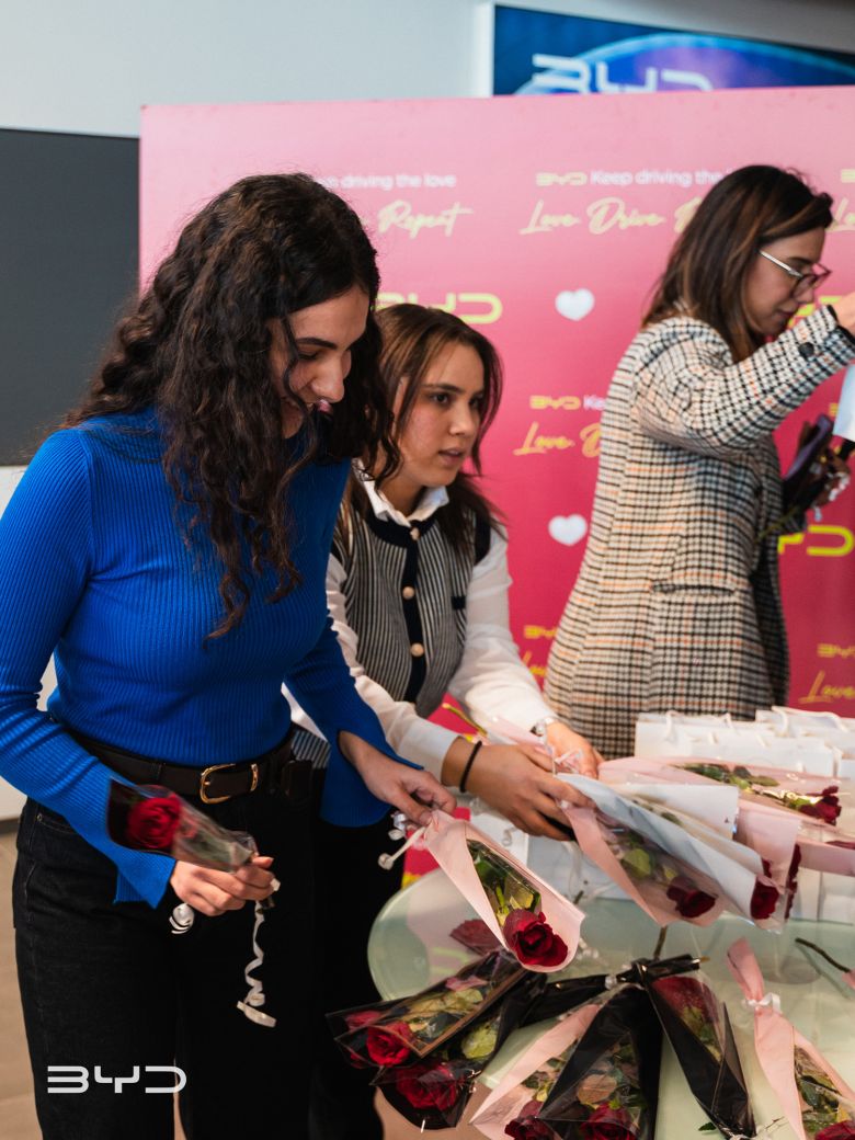 BYD Tunisie célèbre l’amour avec “BYD Keep Driving the Love”
