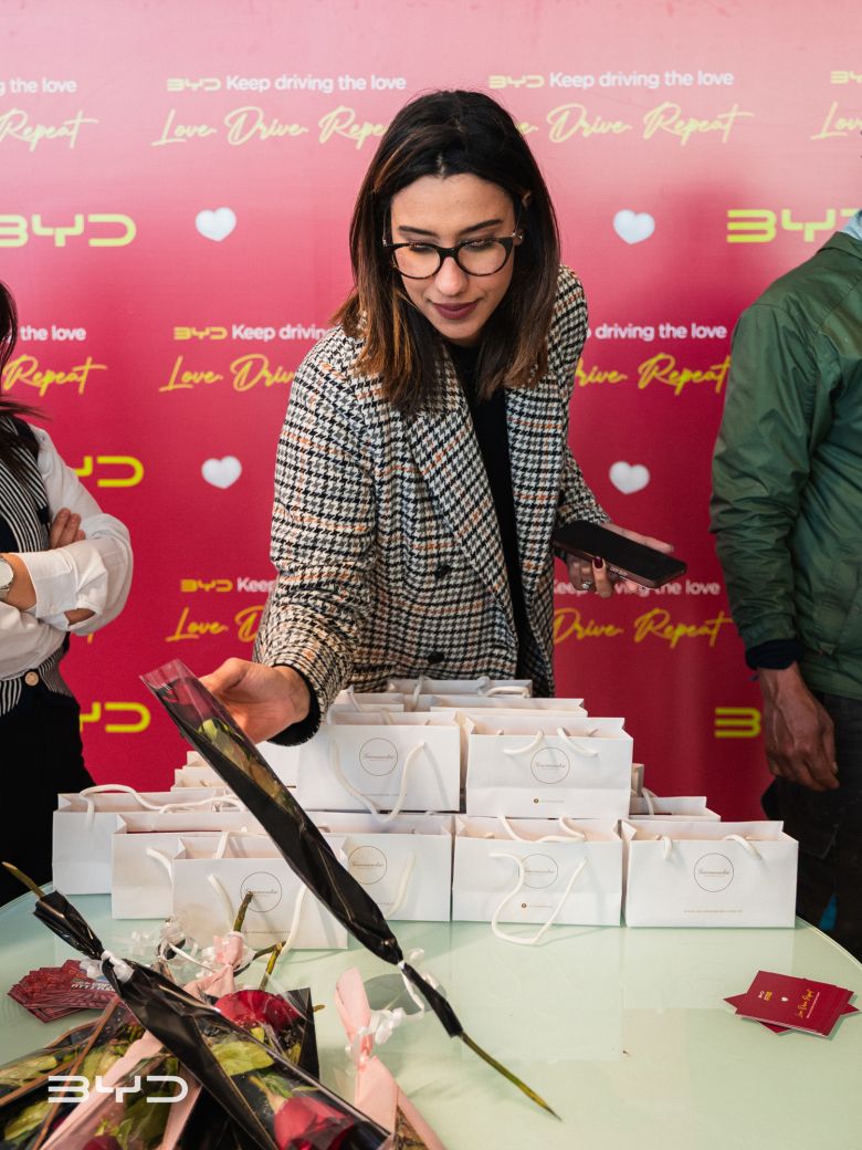 BYD Tunisie célèbre l’amour avec “BYD Keep Driving the Love”