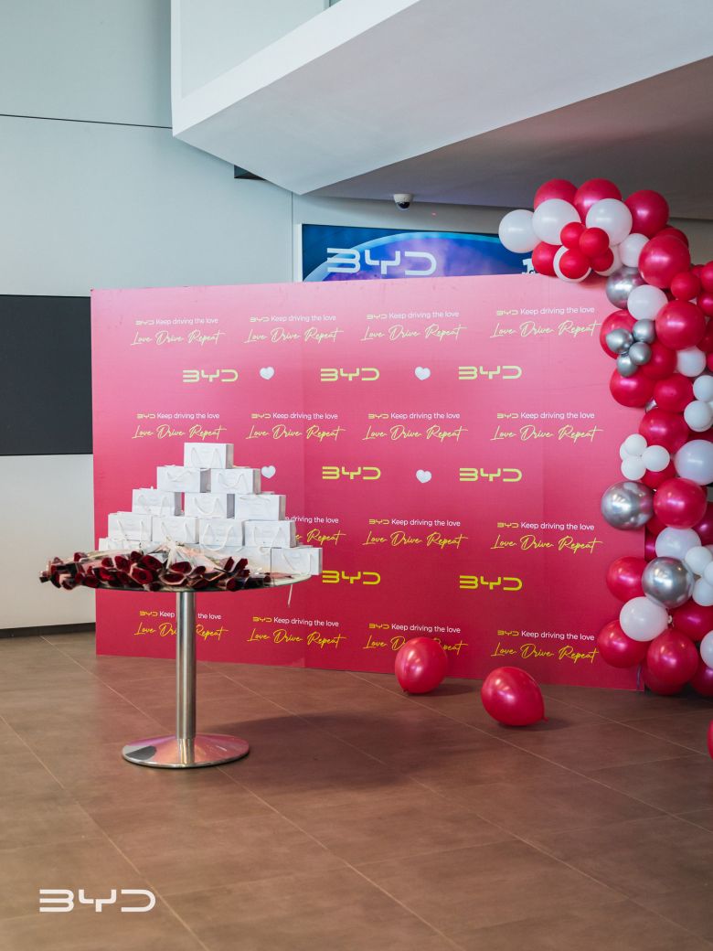 BYD Tunisie célèbre l’amour avec “BYD Keep Driving the Love”