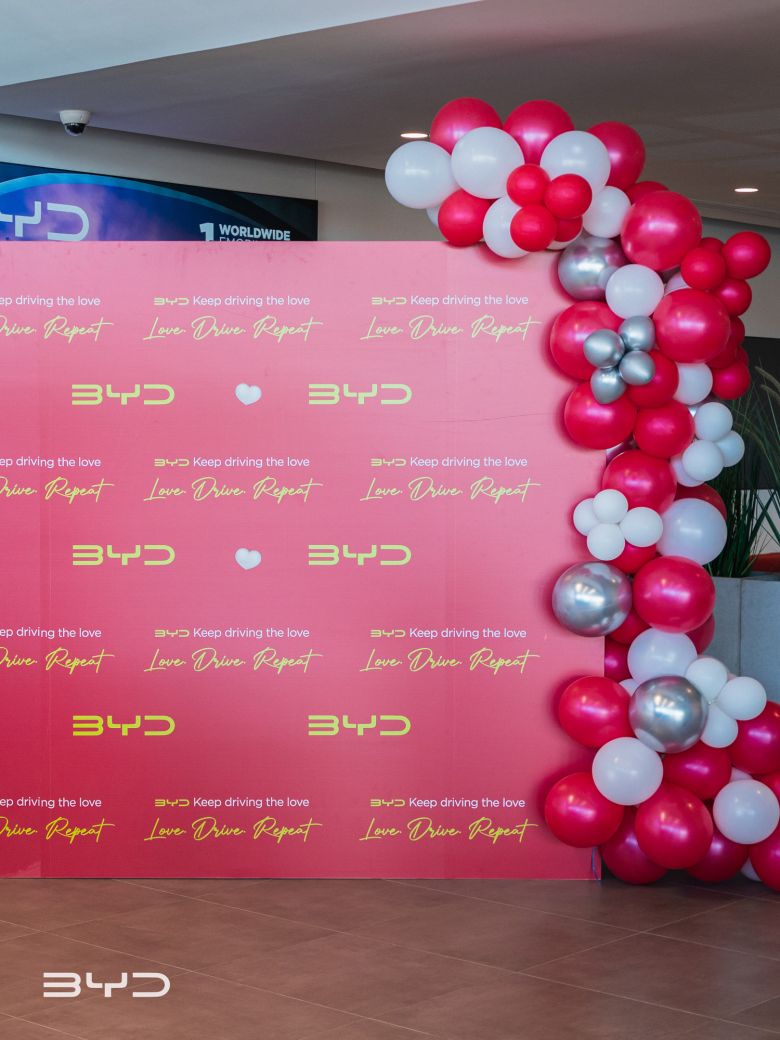 BYD Tunisie célèbre l’amour avec “BYD Keep Driving the Love”