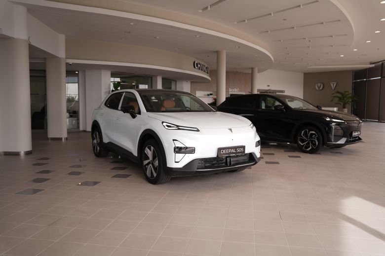 Deepal S05 1.5 L Reev 27.28 kWh