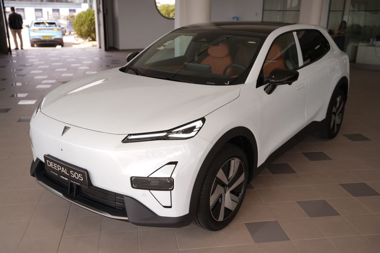 Deepal S05 1.5 L Reev 27.28 kWh