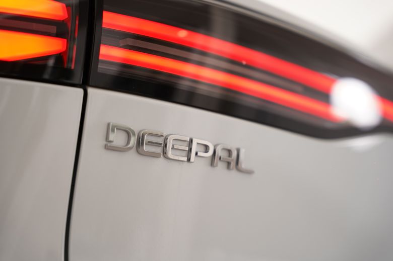Deepal S05 1.5 L Reev 27.28 kWh